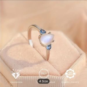 New. Sterling Silver 925 teardrop moonstone ring